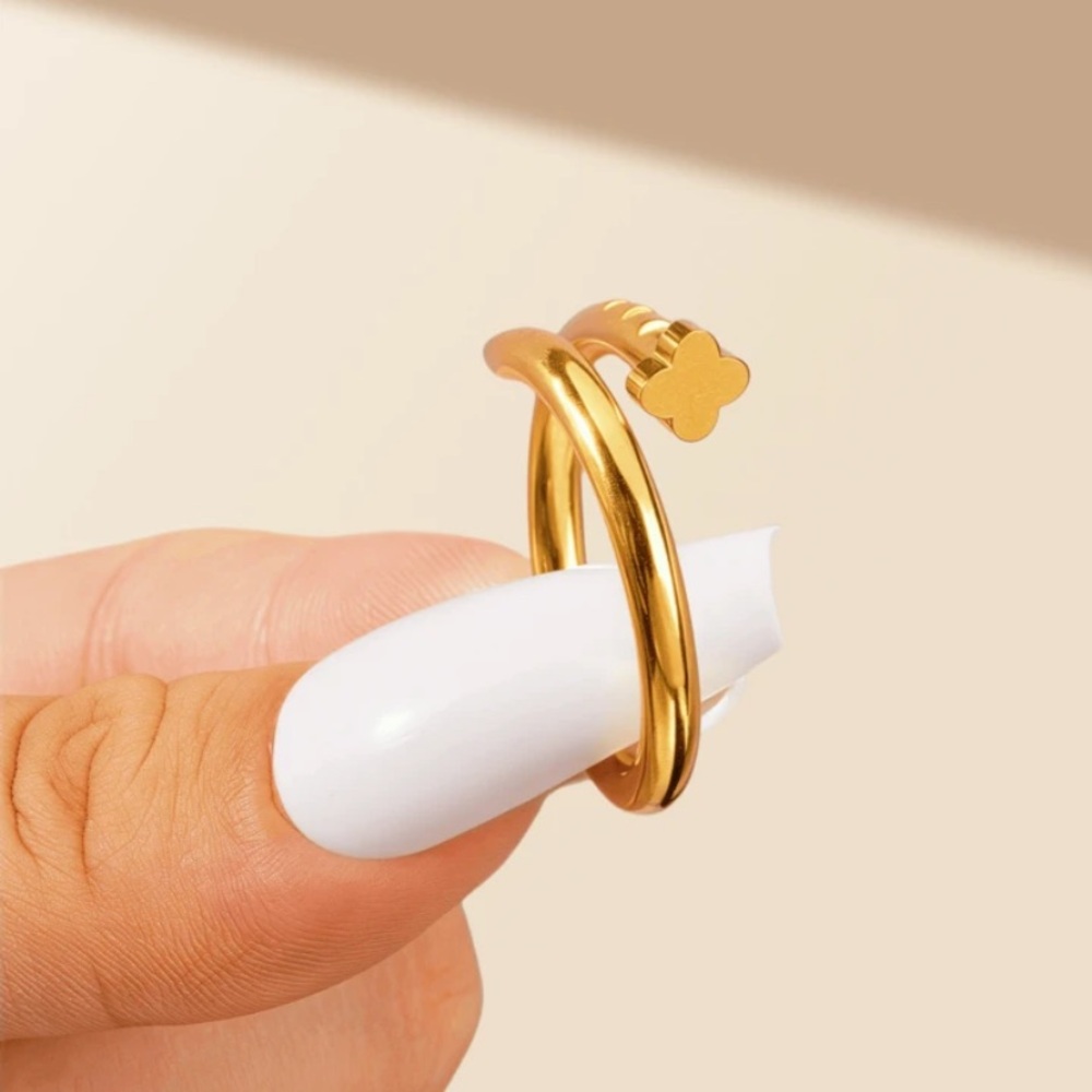 Elegant Gold Stainless Steel Women's Ring sz 9